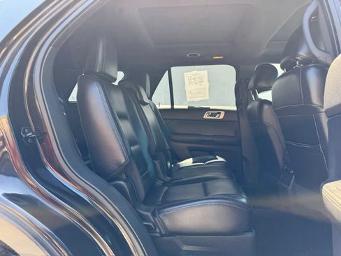 Used 2013 Ford Explorer XLT AWD/4WD image 22