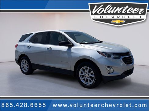 Used 2020 Chevrolet Equinox LT FWD image 1