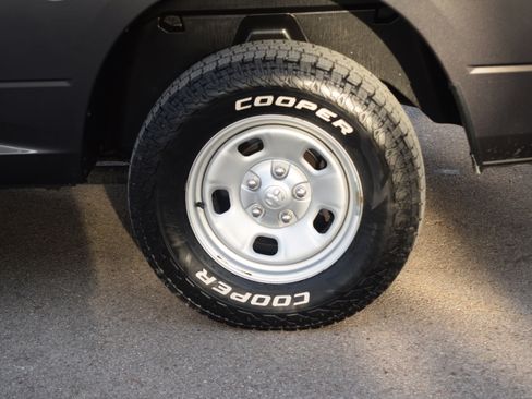 Used 2019 RAM 1500 Tradesman w/ Popular Equipment Group image 28