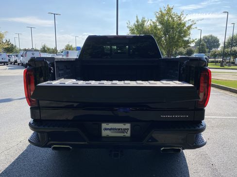 Used 2024 GMC Sierra 1500 Denali w/ Denali Reserve Package AWD/4WD image 11