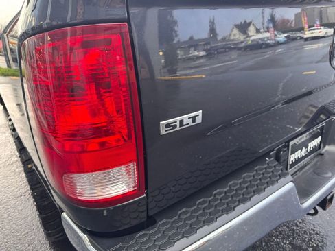 Used 2015 RAM 1500 Classic SLT w/ Luxury Group image 23