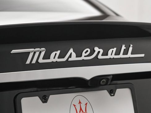 Used 2018 Maserati GranTurismo Sport image 23