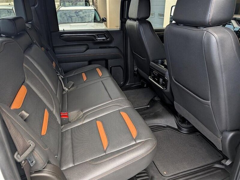 Used 2024 GMC Sierra 3500 AT4 AWD/4WD image 30