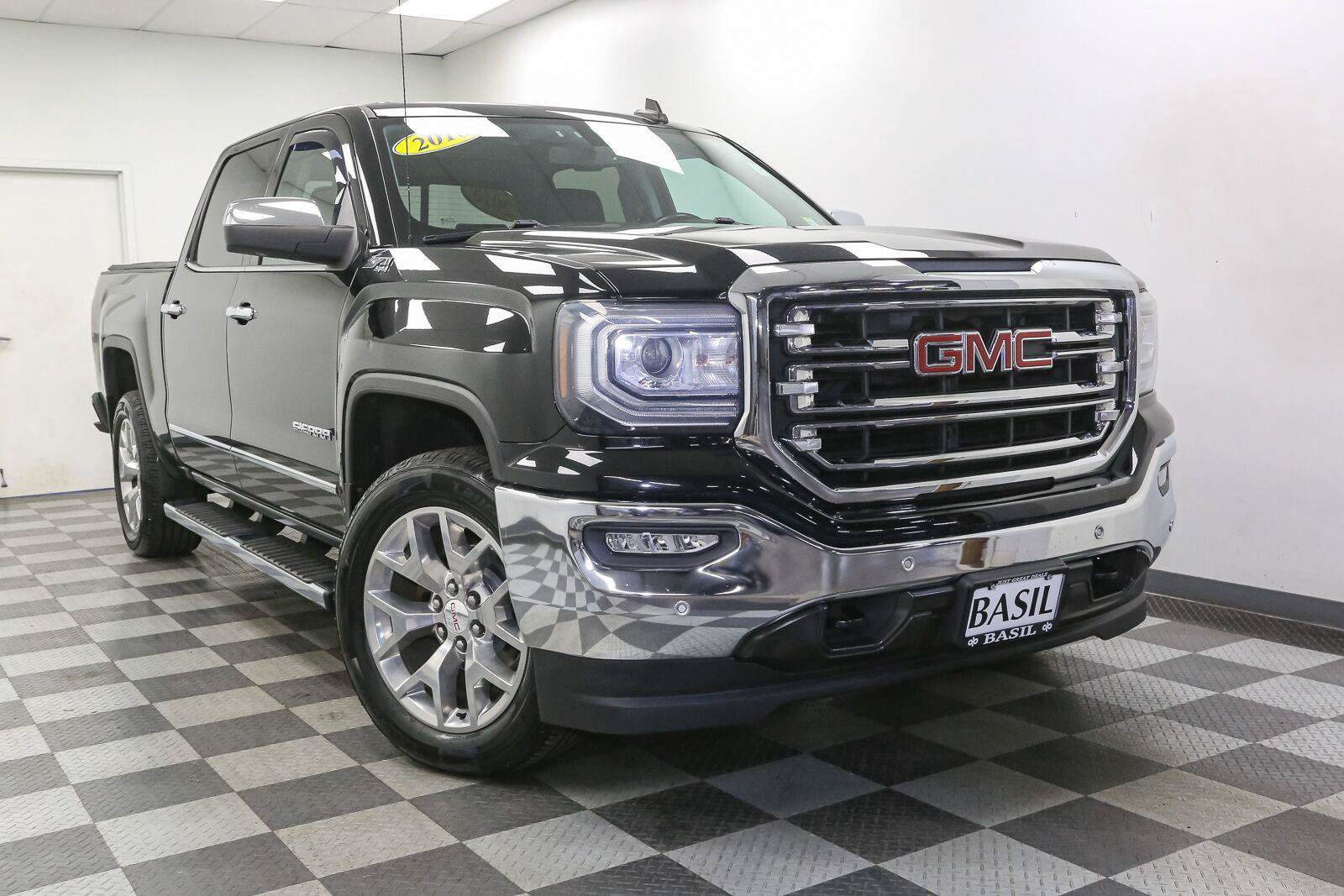 Used 2018 GMC Sierra 1500 SLT w/ SLT Premium Package AWD/4WD image 2