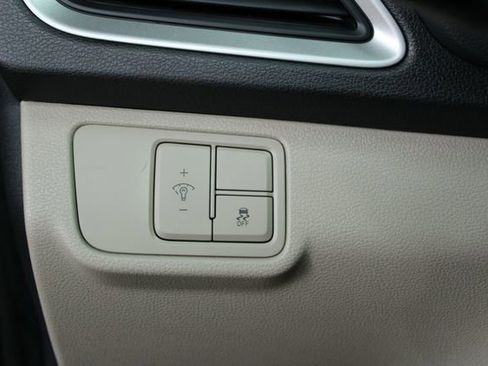 Used 2021 Hyundai Accent SEL image 13