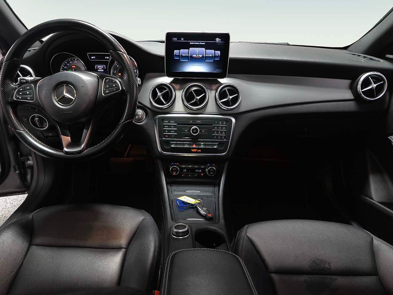 Used 2015 Mercedes-Benz CLA 250 image 14