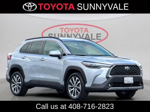 Used 2022 Toyota Corolla Cross XLE FWD image 10