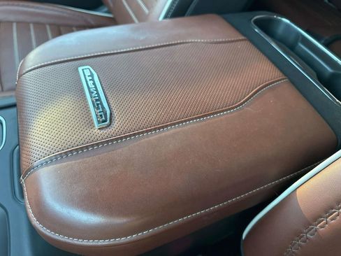 Used 2024 GMC Sierra 2500 Denali Ultimate image 28