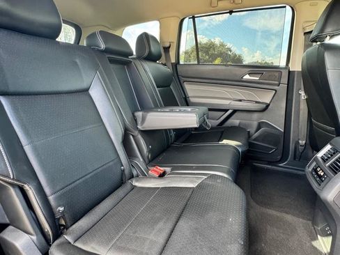 Used 2021 Volkswagen Atlas SE FWD image 16