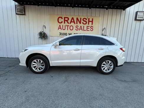 Used 2017 Acura RDX w/ Technology Package FWD image 2