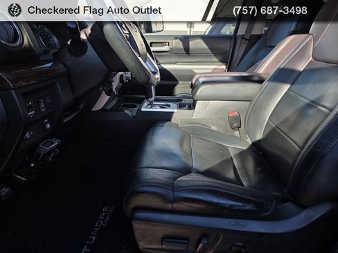 Used 2015 Toyota Tundra Limited w/ Limited Premium Package image 10