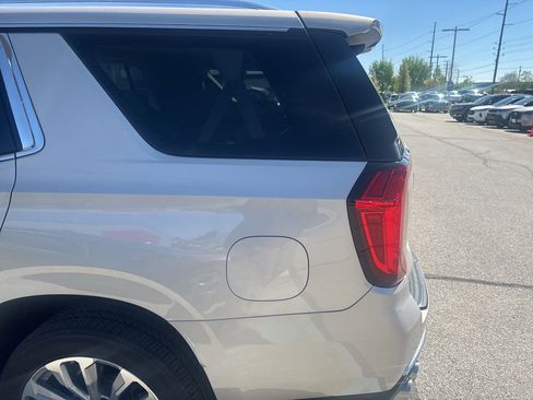 Used 2022 GMC Yukon Denali image 6
