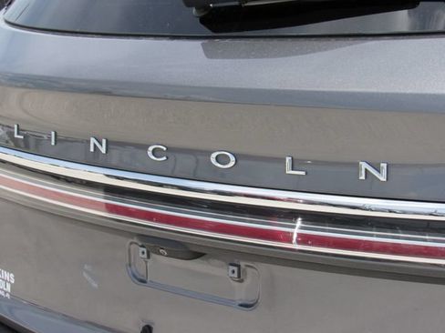 Used 2022 Lincoln Nautilus Reserve FWD image 14