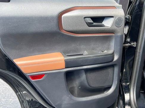 Certified 2025 Ford Bronco Sport Outer Banks w/ Outer Banks Tech Package+ AWD/4WD image 32