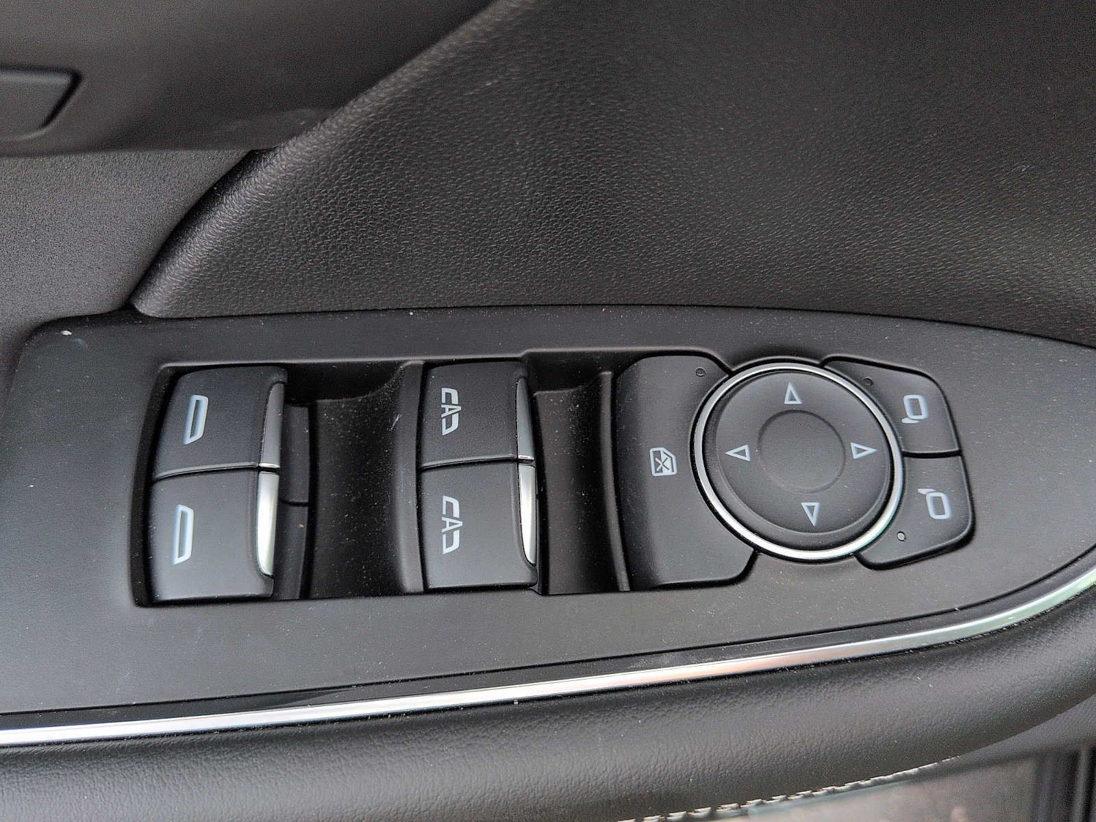 Used 2025 Buick Envision Sport Touring AWD/4WD image 14