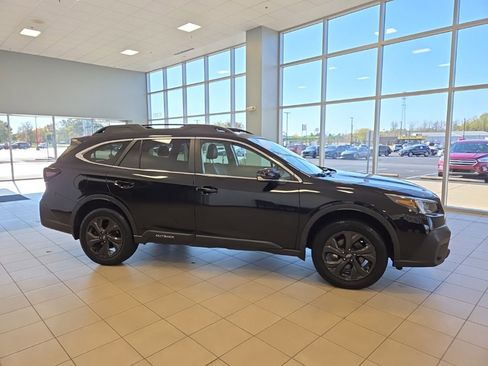 Used 2022 Subaru Outback Onyx Edition XT w/ Popular Package #2 image 5