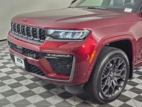 New 2026 Jeep Grand Cherokee Summit AWD/4WD image 11