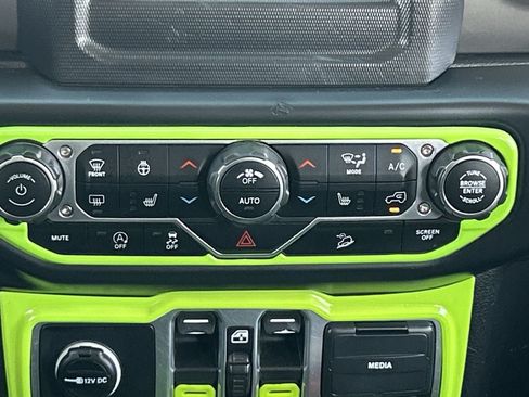 Used 2018 Jeep Wrangler Unlimited Sport S AWD/4WD image 22