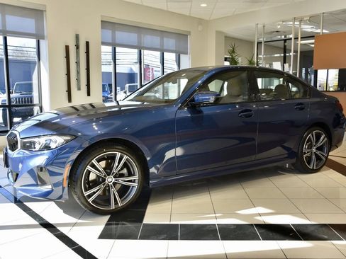 Used 2023 BMW 330i xDrive Sedan w/ Driving Assistance Package image 3