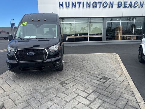 Used 2025 Ford Transit 350 XLT RWD image 27