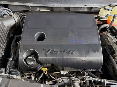 Used 2020 Chevrolet Traverse LT AWD/4WD image 32