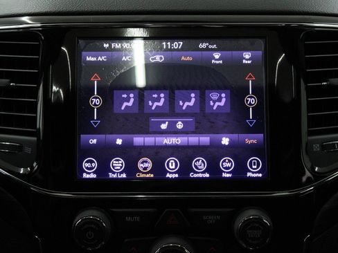 Used 2019 Jeep Grand Cherokee Altitude AWD/4WD image 25
