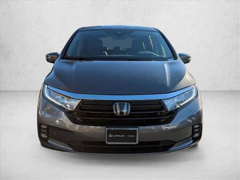Used 2023 Honda Odyssey Touring image 2