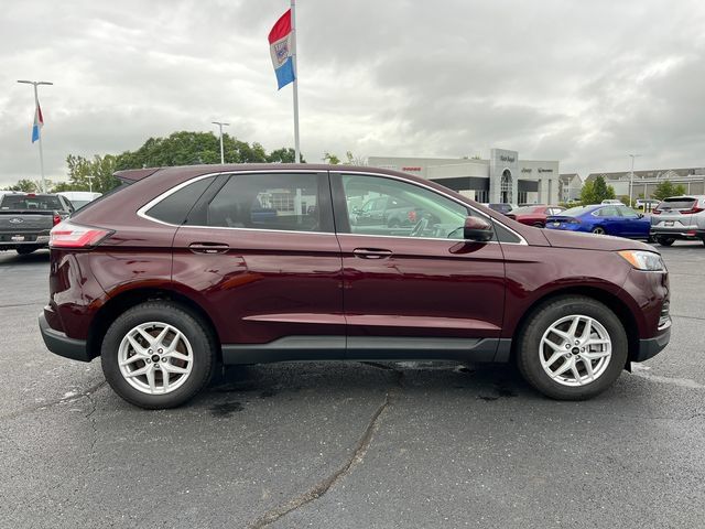 Certified 2024 Ford Edge SEL w/ Convenience Package AWD/4WD image 9