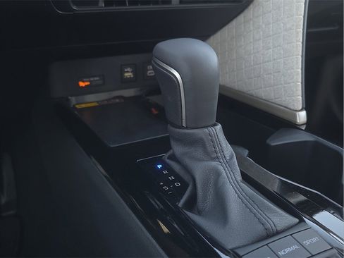 New 2026 Toyota Camry XLE image 18