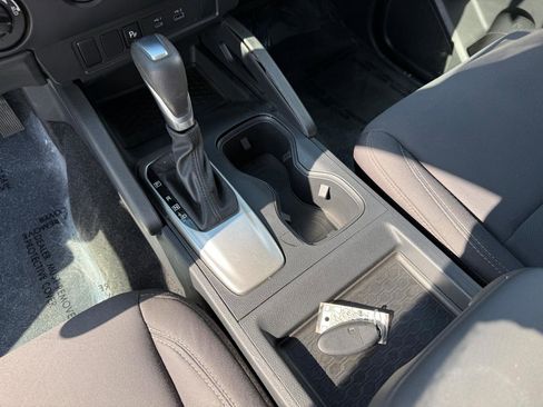 Used 2022 Nissan Frontier S w/ Technology Package image 22