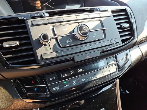 Used 2017 Honda Accord Sport image 25