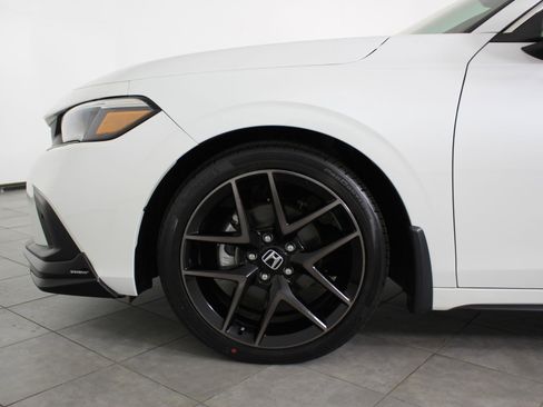 Used 2024 Honda Civic Sport Touring image 11