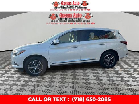Used 2018 INFINITI QX60 Luxe w/ Premium Plus Package image 3