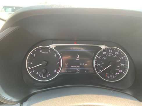 Used 2025 Nissan Sentra SV FWD image 30