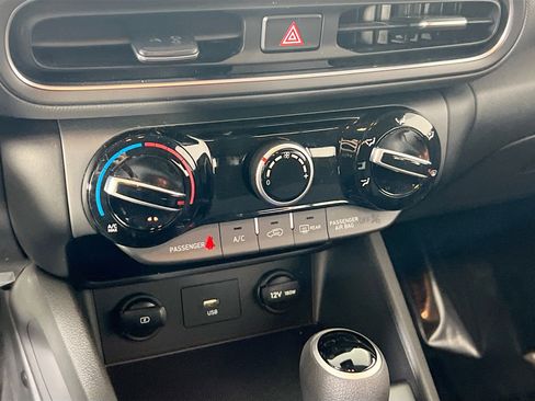 Used 2023 Hyundai Kona SEL image 15