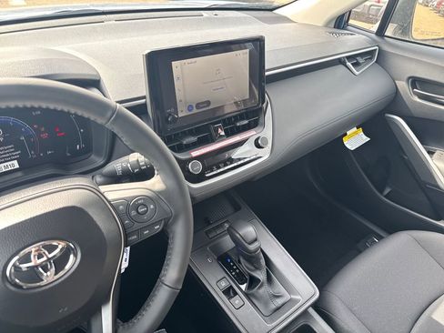 New 2026 Toyota Corolla Cross LE image 24