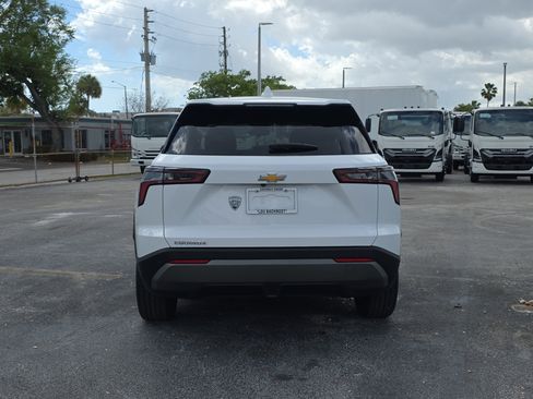 Used 2025 Chevrolet Equinox LT image 6