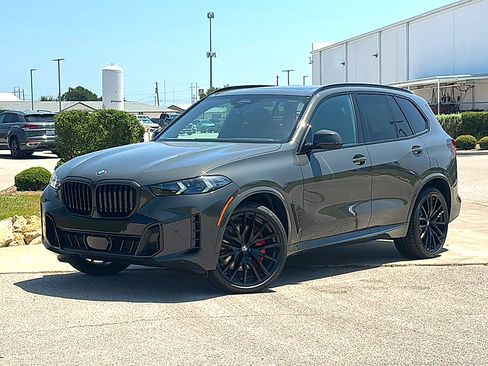 New 2026 BMW X5 sDrive40i w/ M Sport Package RWD image 2