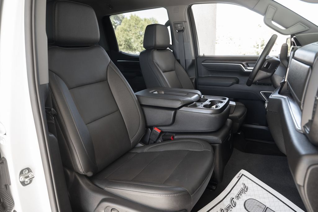 Used 2026 GMC Sierra 1500 SLT RWD image 41