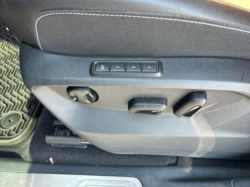 Used 2022 Volkswagen Atlas Cross Sport SEL Premium R-Line image 22