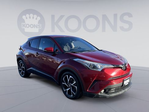 Used 2018 Toyota C-HR XLE image 10