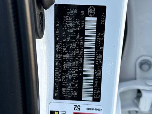 Used 2024 Toyota Camry SE FWD image 32