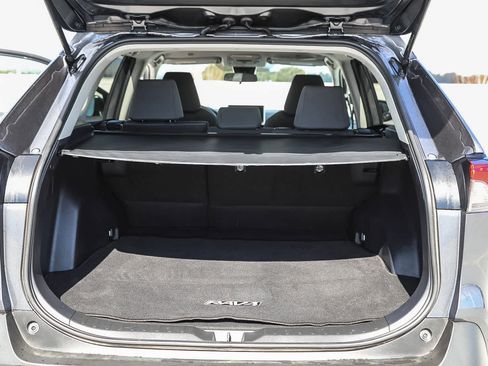 Certified 2025 Toyota RAV4 XLE image 25