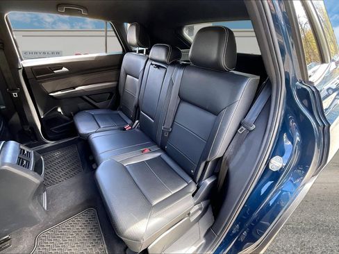 Used 2022 Volkswagen Atlas Cross Sport SE AWD/4WD image 22