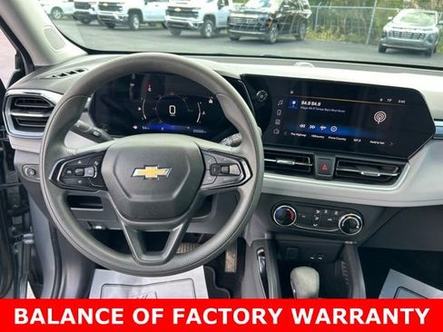 Certified 2024 Chevrolet TrailBlazer LS w/ LS Convenience Package FWD image 17