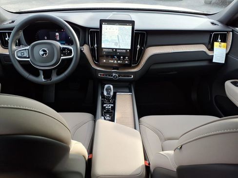 New 2026 Volvo XC60 B5 Plus w/ Protection Package Premier image 9