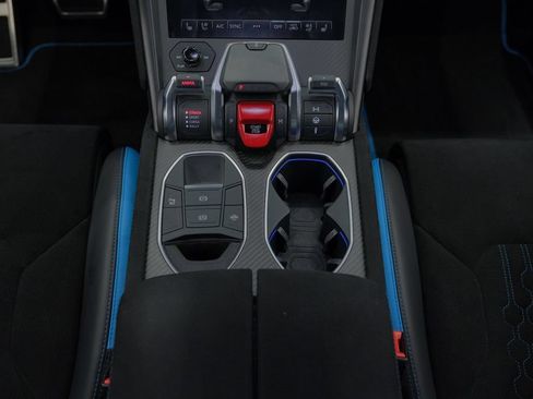 Used 2024 Lamborghini Urus Performante AWD/4WD image 67