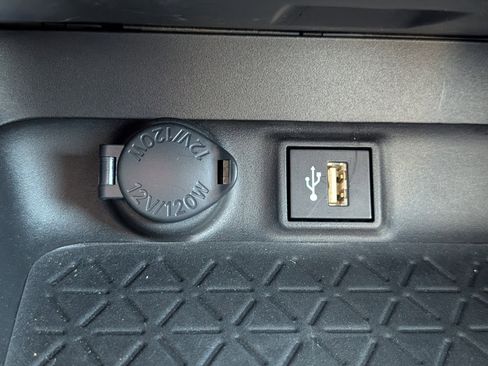 Used 2024 Toyota RAV4 XLE Premium image 20