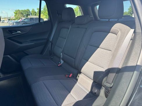 Used 2026 Chevrolet Equinox LT AWD/4WD image 12