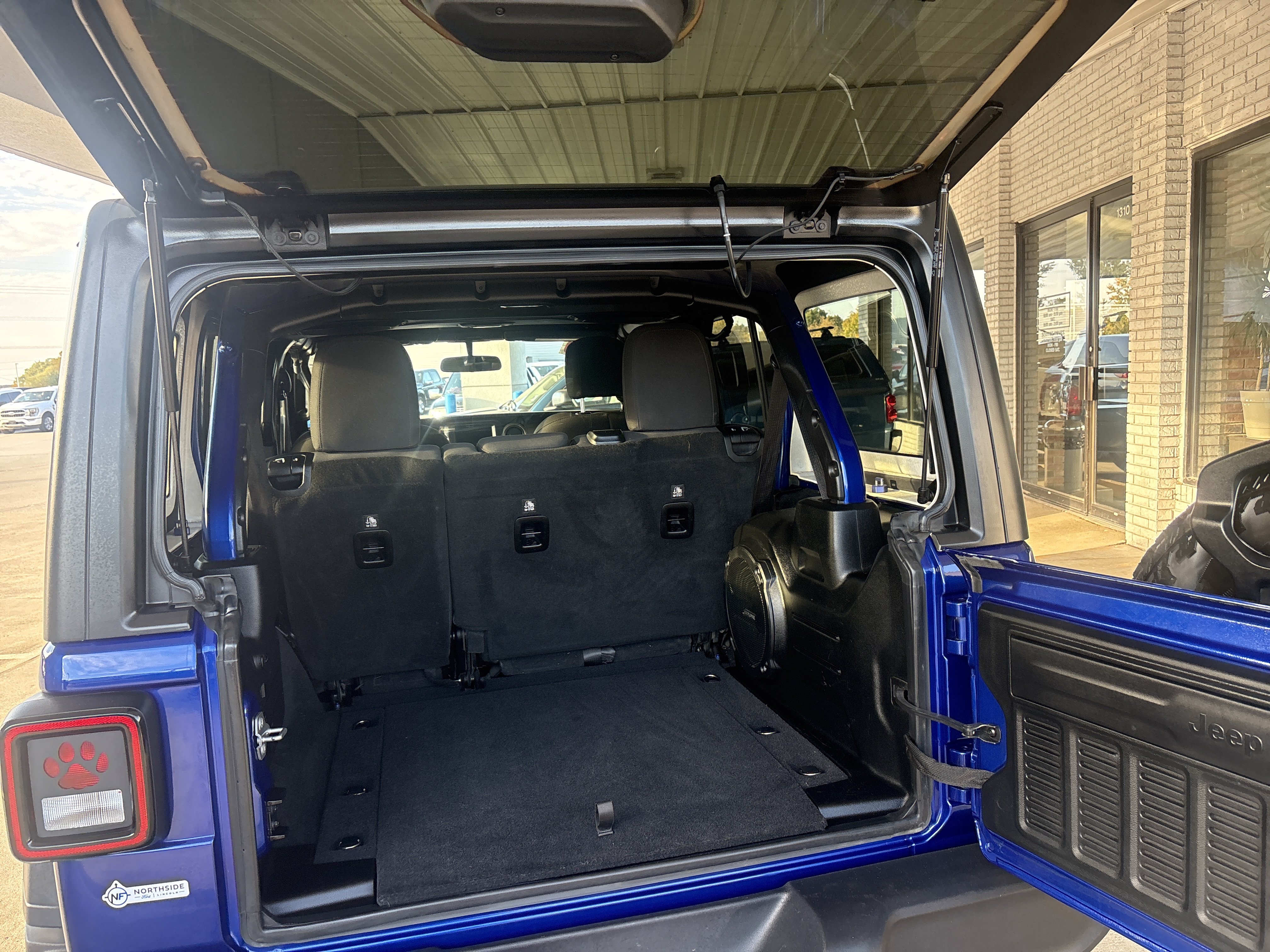 Used 2018 Jeep Wrangler Unlimited Sport S AWD/4WD image 5